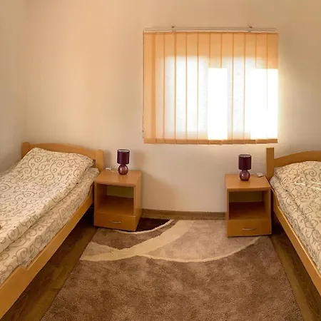 Kod Munje Willa Omar